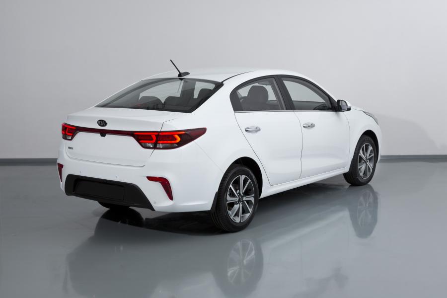  Kia Rio (FB) 2017 года  (фото 19 из 32)